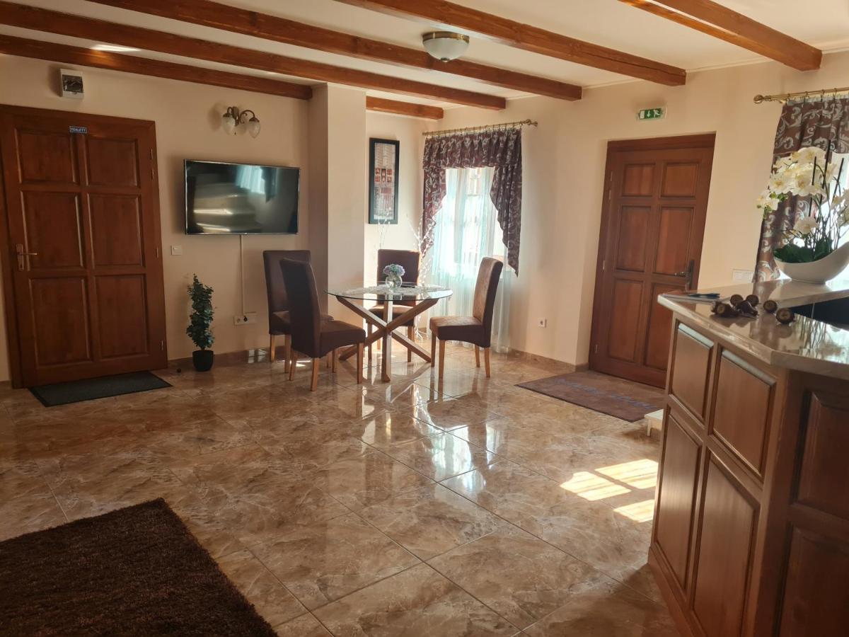 Bed and Breakfast Toroes Panzio Szabolcs Exterior foto